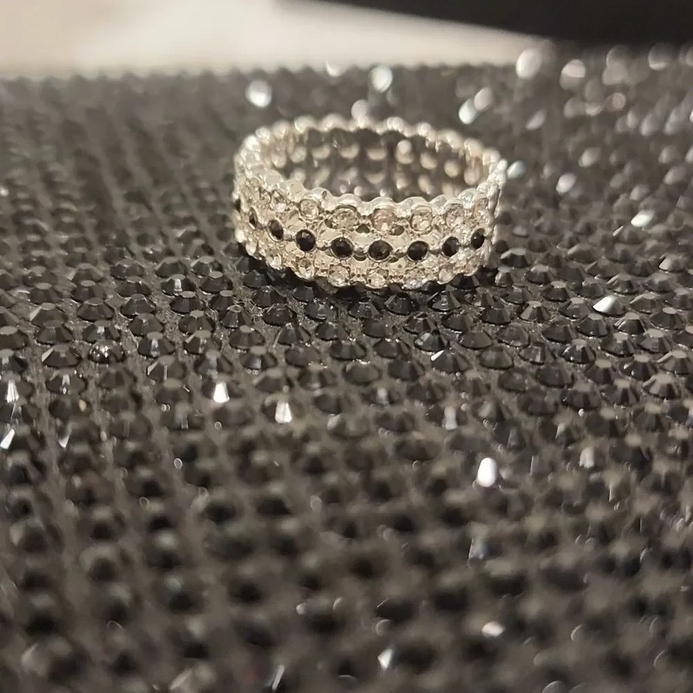 STS Silver Rhinestone‎ & Sapphire Wideband Ring